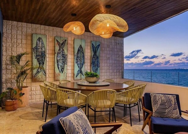 Outdoor dining - Vrbo Property (Progreso)