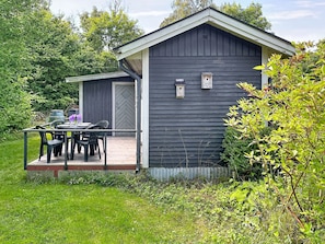 Outdoor dining - Lötstugan by Interhome (Färjestaden)
