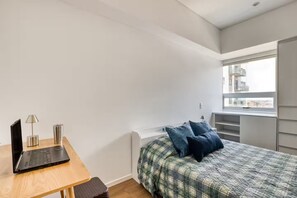 Fer et planche à repasser, Wi-Fi, draps fournis