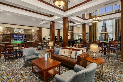 Large Suite w/ Full Kitchen | Breakfast Included!