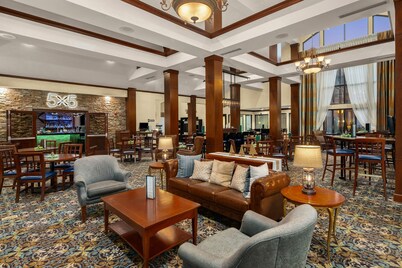 Large Suite w/ Full Kitchen | Breakfast Included!