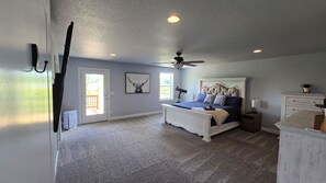 4 habitaciones, wifi gratis y ropa de cama 