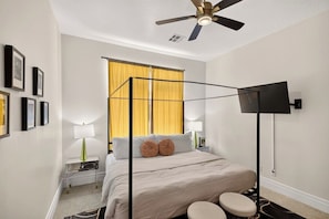 4 chambres, fer et planche à repasser, Wi-Fi, draps fournis