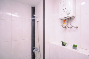 Studio Standar | Kamar mandi