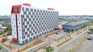 Exterior - Comfortable Studio (No Kitchen) At Apartment Bandaraya - Tallasa City Makassar (Makassar (Ujung Pandang))