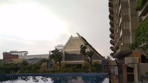 Hồ bơi