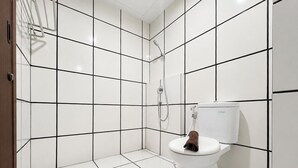 Studio Standar | Kamar mandi