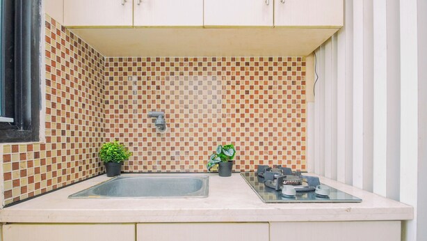 Ảnh chưa phân loại, 1 trong số 16 ảnh, nút