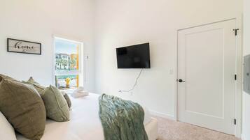 1 bedroom, iron/ironing board, WiFi (surcharge), bed sheets