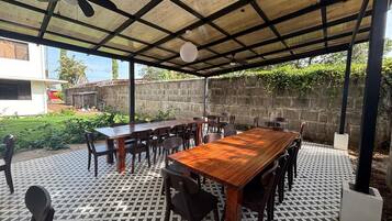 Outdoor dining