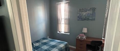 WiFi, bed sheets