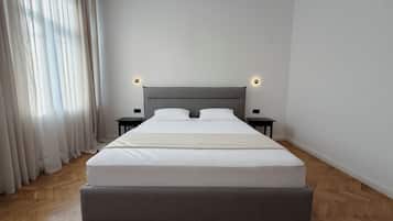 Classic Apartment, Non Smoking, City View | WiFi (free)