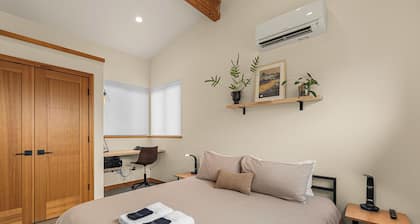 Ski Hill Getaway | Modern 1BR, 1.2 Miles to Downtown