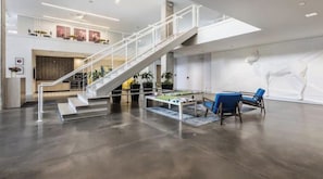 Interior - Modern Downtown Cincinnati Retreat (Cincinnati)