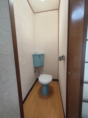 Unclassified image, 4 of 8, button - 2/3 minutes by subway to Namba/Shinsaibashi Station; 1 minute walk to Imamiya Station and a supermarket; 24-square-meter 1DK apartment; Minshuku Chiyin 501 (Osaka-shi)