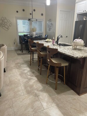 Dining - Peaceful 2-bedroom house in charming New Iberia (New Iberia)