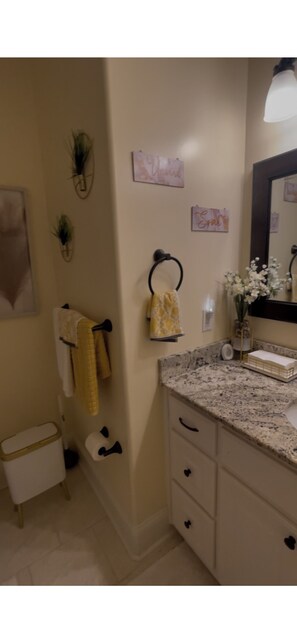 Bathroom - Peaceful 2-bedroom house in charming New Iberia (New Iberia)