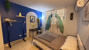 1 slaapkamer, een strijkplank/strijkijzer, gratis wifi, beddengoed