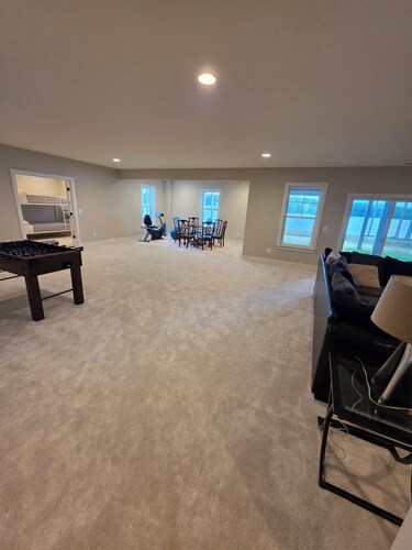 Luxury 550' Waterfront Private Beach Lake Anna