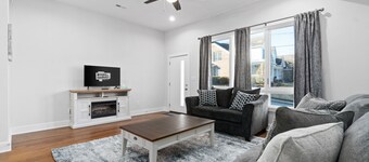 Rebecca's Downtown Luxury Living (527 N 1st St)