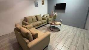 Unclassified image, 5 of 10, button - Nice 1-bedroom apartment with AC in welcoming Cayon (Cayon)