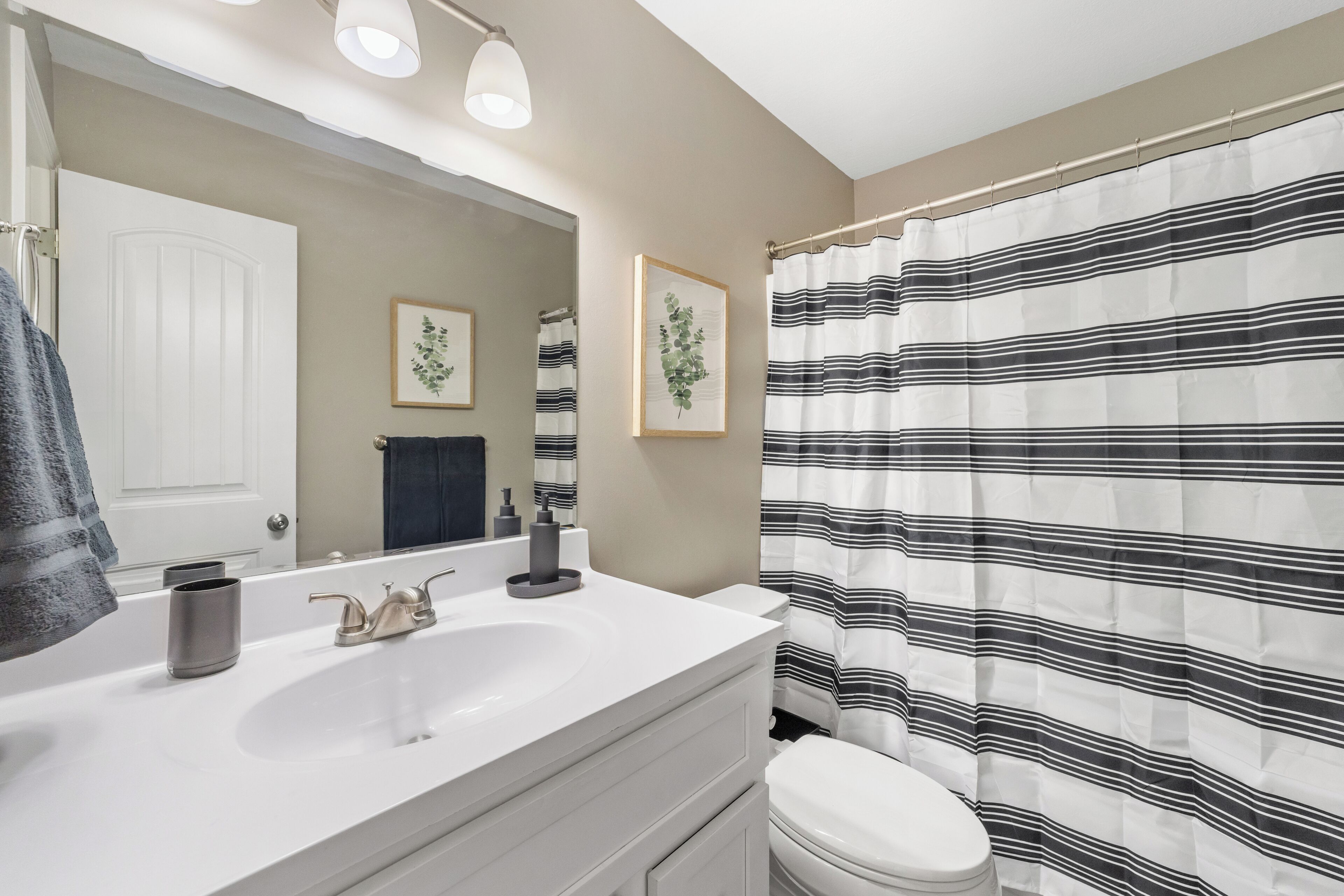 Hair dryer, towels