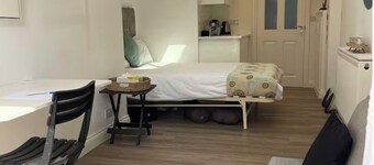 Cozy Studio in Colchester - Perfect for Couples
