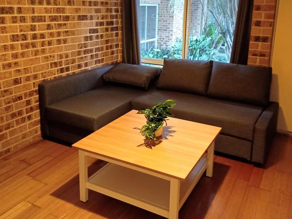 Basic House, Non Smoking | Living area | 42-inch LCD TV with cable channels