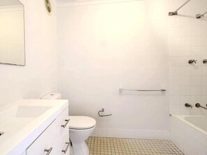 Casa básica, para no fumadores | Baño
