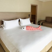 Bloody Mary's Hotel