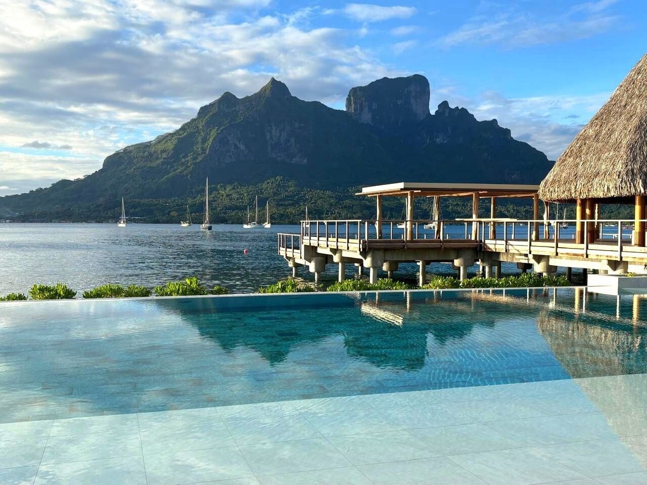 Outdoor pool, free cabanas, pool umbrellas