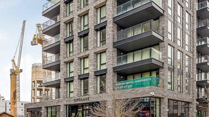 Exterior - AC | Private Balcony | Gym  | StayCozy (London)