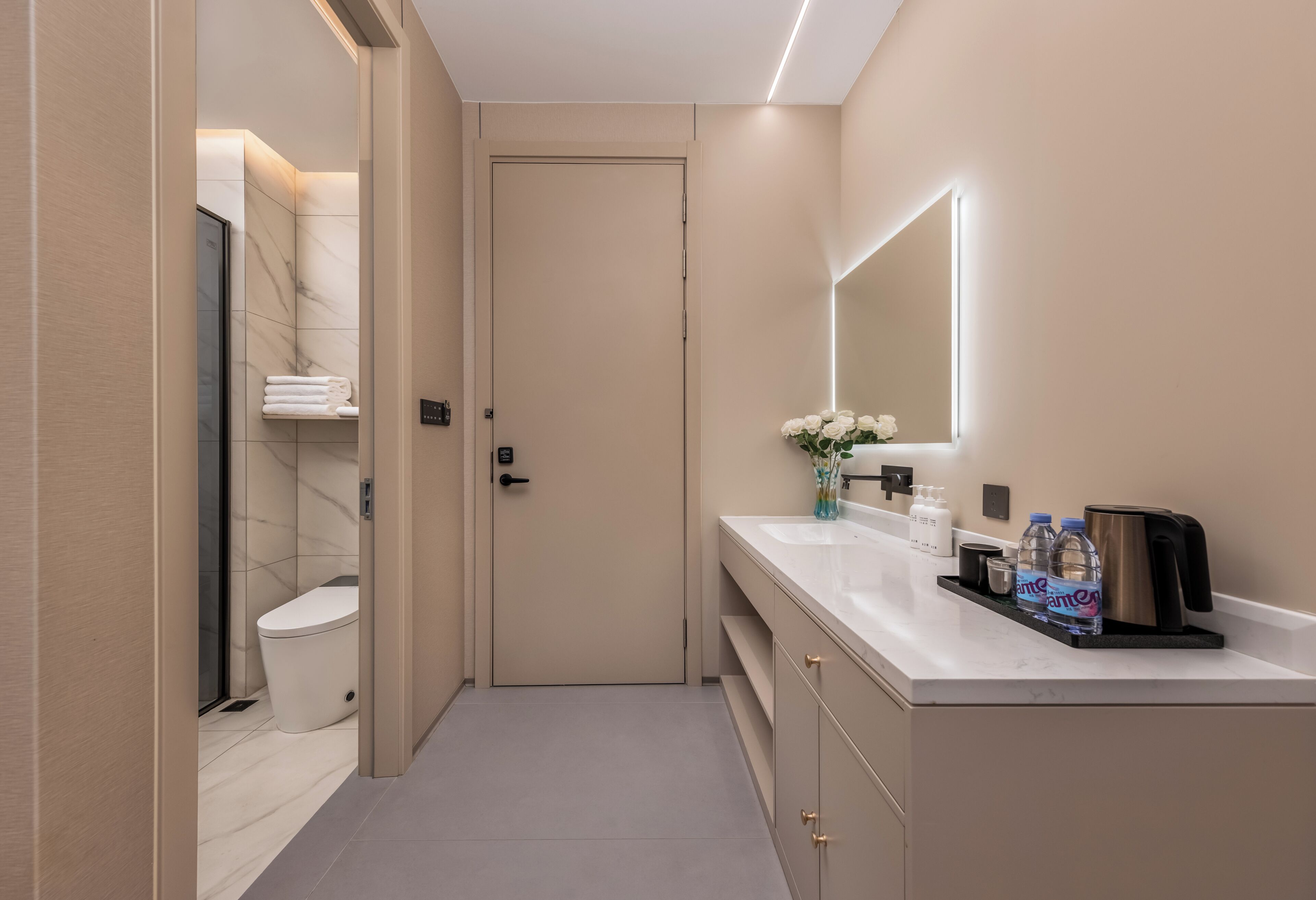Habitación Confort doble, vistas a la ciudad | Baño
