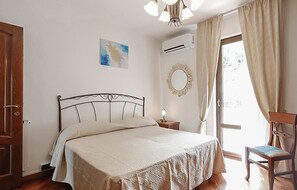 Room - Lovely home in Capezzano Pianore (Capezzano Pianore)