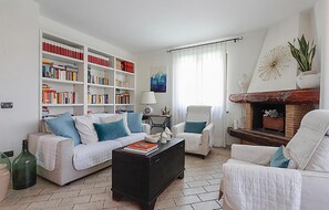 Living area - Lovely home in Capezzano Pianore (Capezzano Pianore)