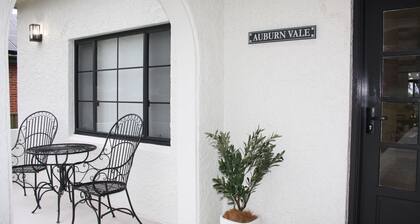 Newly Renovated 4-Bedroom Retreat in East Tamworth