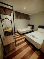 Standard Twin Room | Iron/ironing board, WiFi (free)