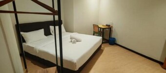 Swing & Pillows - Dataran Nilai