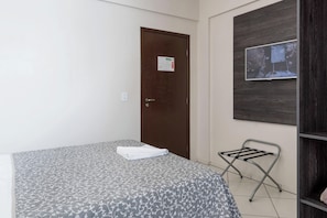 1 bedroom, WiFi (free), bed sheets - Relaxing Telêmaco Borba Getaway with Rooftop Views (Telêmaco Borba)