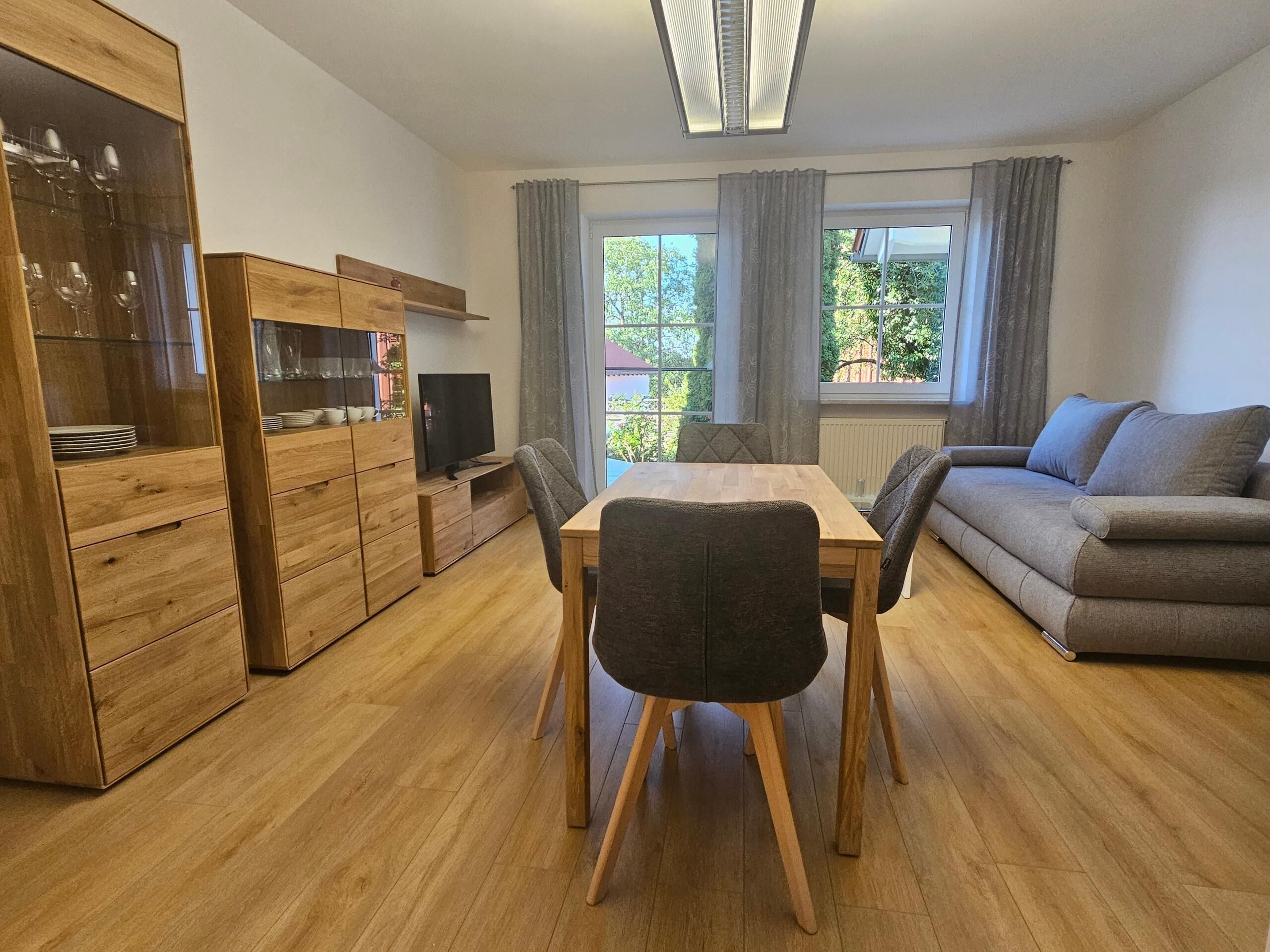 Modernes Apartment Mit Beheiztem Pool Und Garten - Falkenstein