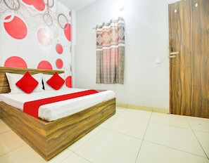 Room - Deluxe Hotel O Corner House (Ludhiana)