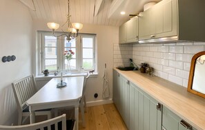 Unclassified image, 4 of 24, button - 2 bedroom lovely home in Ljungbyholm (Ljungbyholm)