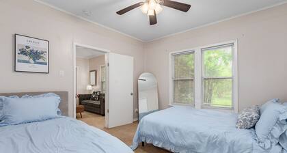 Cozy updated duplex located conveniently close to town!