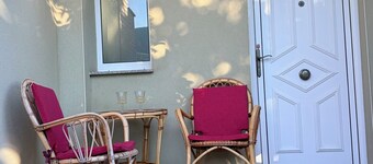 House with a View of Vineyards (Pet-Friendly)