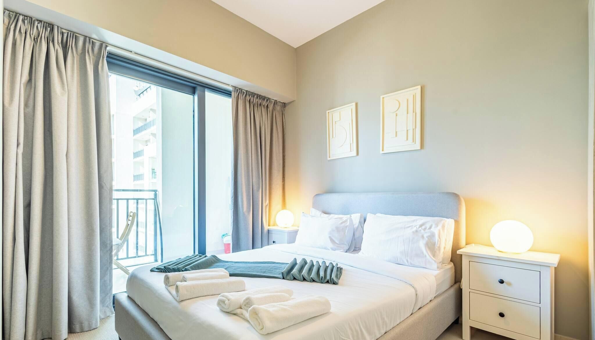 Iron/ironing board, WiFi (free), bed sheets