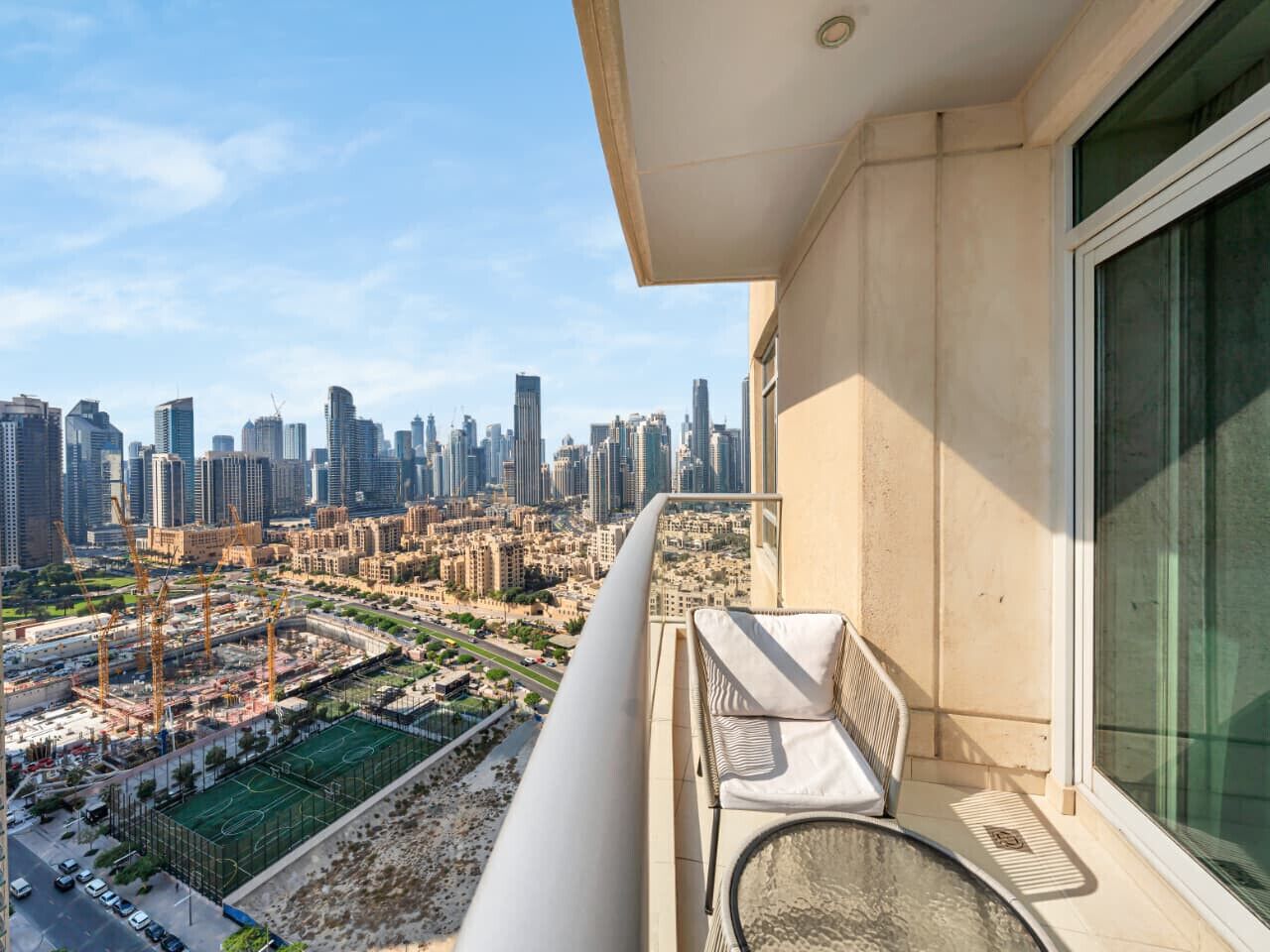Luxury Downtown Living | 2br | High Floor - Dubai