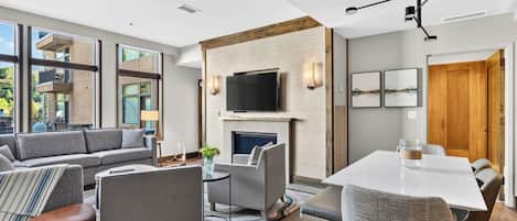 Smart TV, fireplace, offices