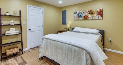 Private Sauna! Studio in Harpers Ferry