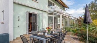 Peaceful Oasis in Green Surroundings (with EV Charging Station)