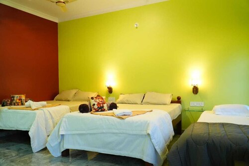 Shanthi Guest House